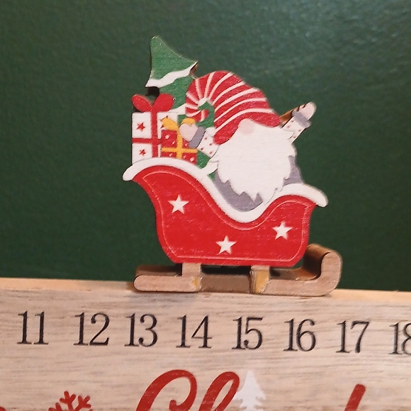 Christmas Countdown Decor - Picture 2 of 2